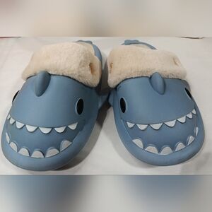 Blue Shark Slippers with Faux Fur Lining EU 42-43 (US Women’s 10-11